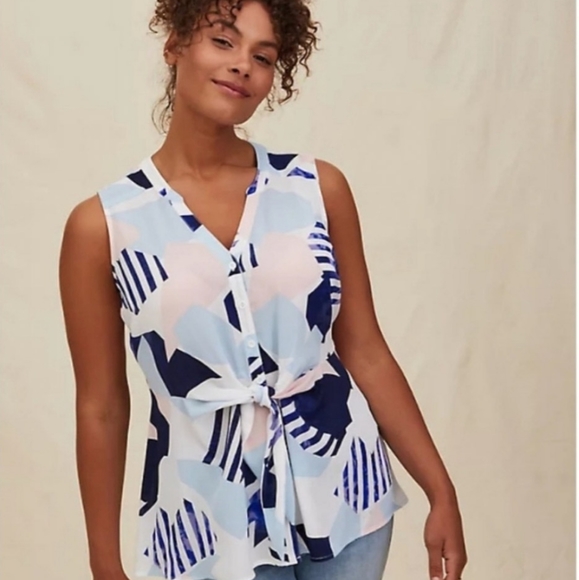 Torrid | Geometric Top - Picture 1 of 6
